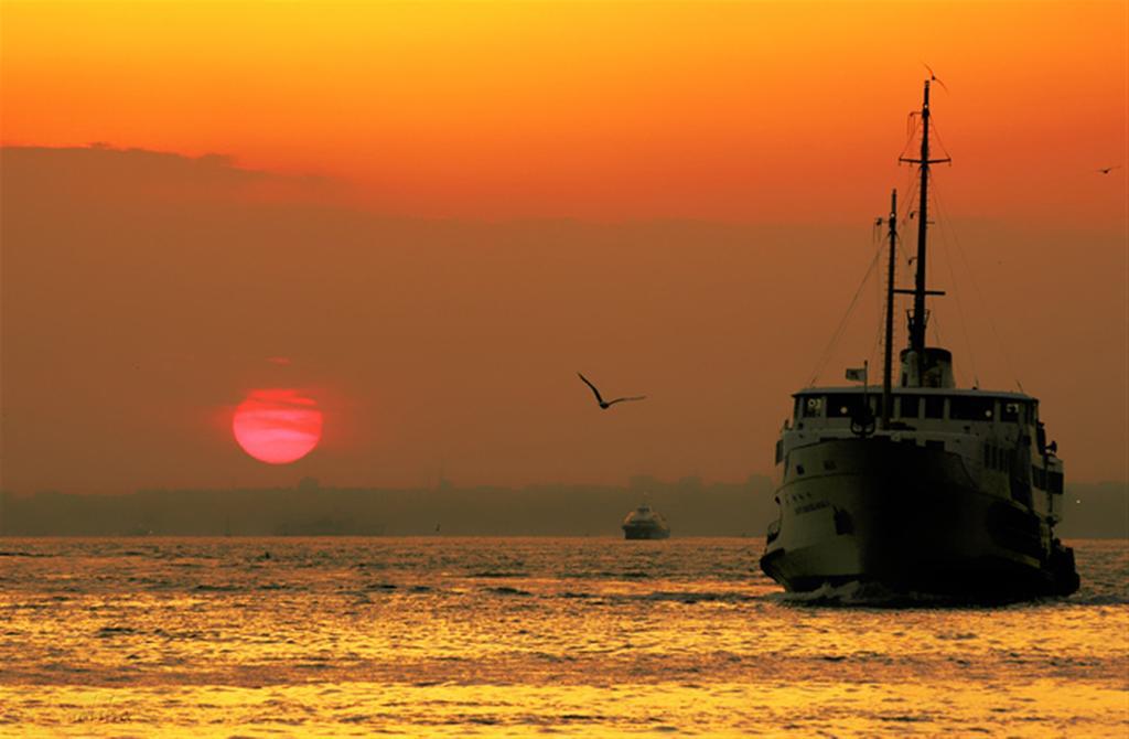 Hurriyet Hotel Istanbul Exterior photo