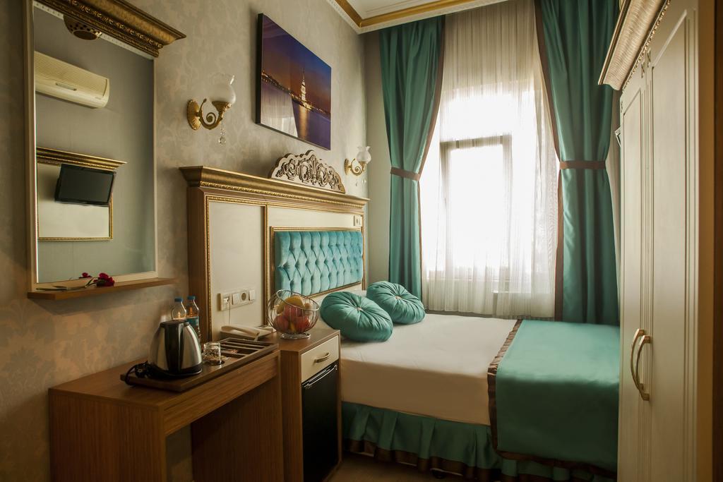 Hurriyet Hotel Istanbul Exterior photo