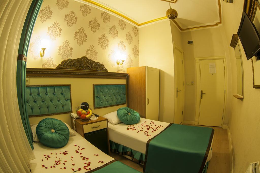 Hurriyet Hotel Istanbul Exterior photo