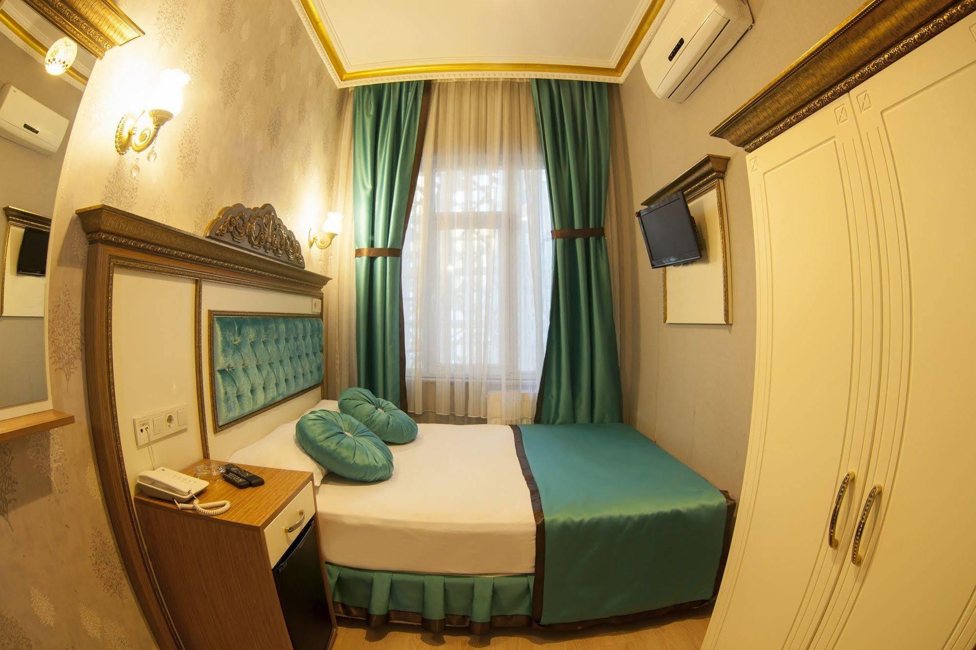 Hurriyet Hotel Istanbul Exterior photo